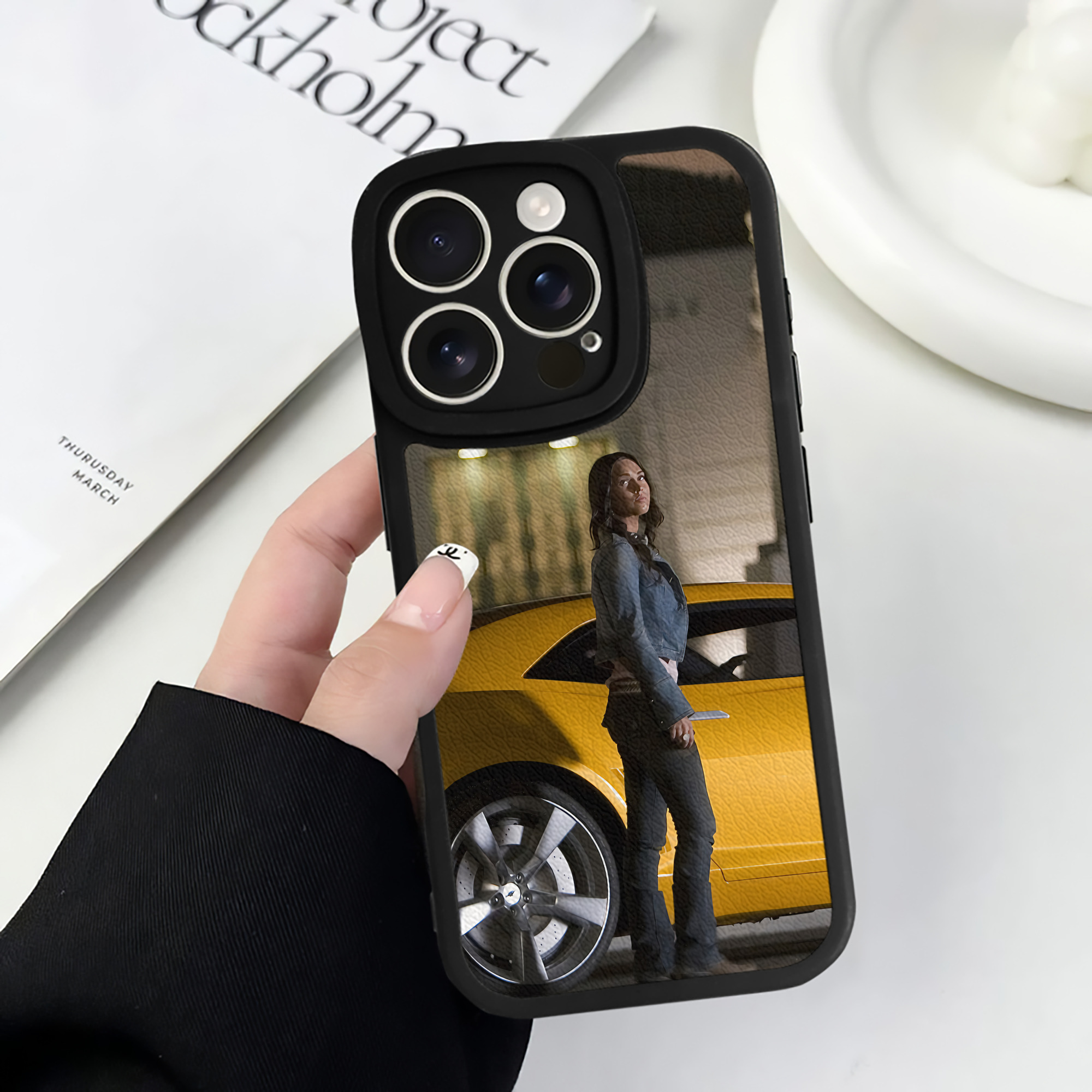 （画像用） Transformers トランスフォーマー 【iPhone 16シリーズ対応】シリコンスマホケース（レザー調） 材質：シリコン